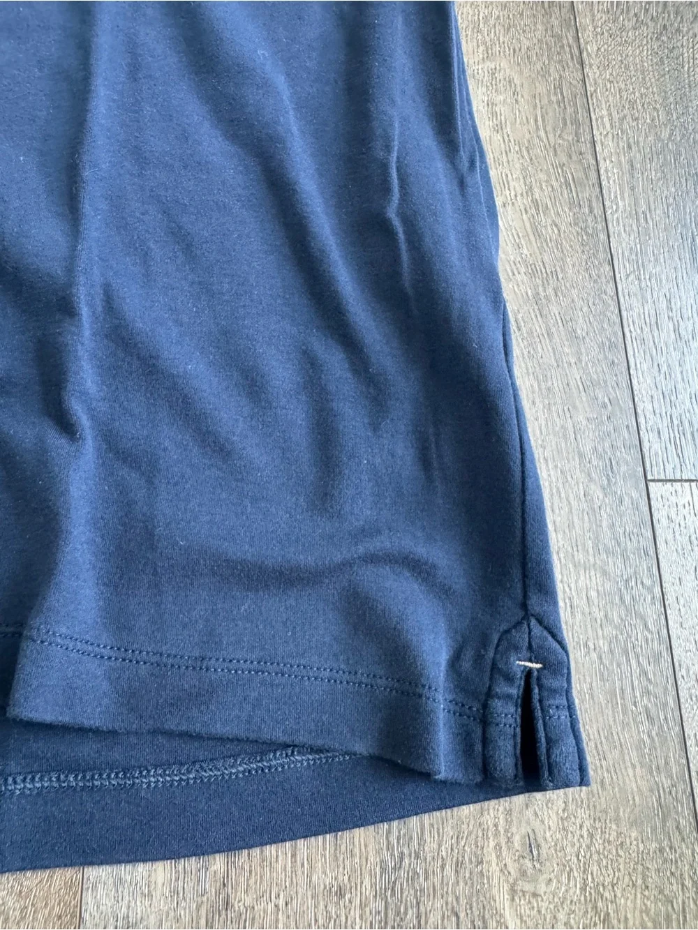 Banana Republic Men's Navy Crewneck T-Shirt Size Large